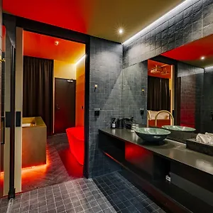 https://adam-the-first-city-boutique-hotel.amsterdamhotelsnl.com