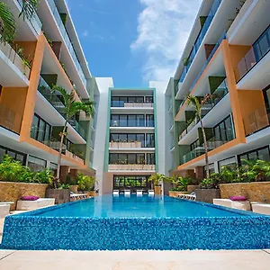 https://the-city-condos-by-klr-avenida-constituyentes.quintano-roohotels.com